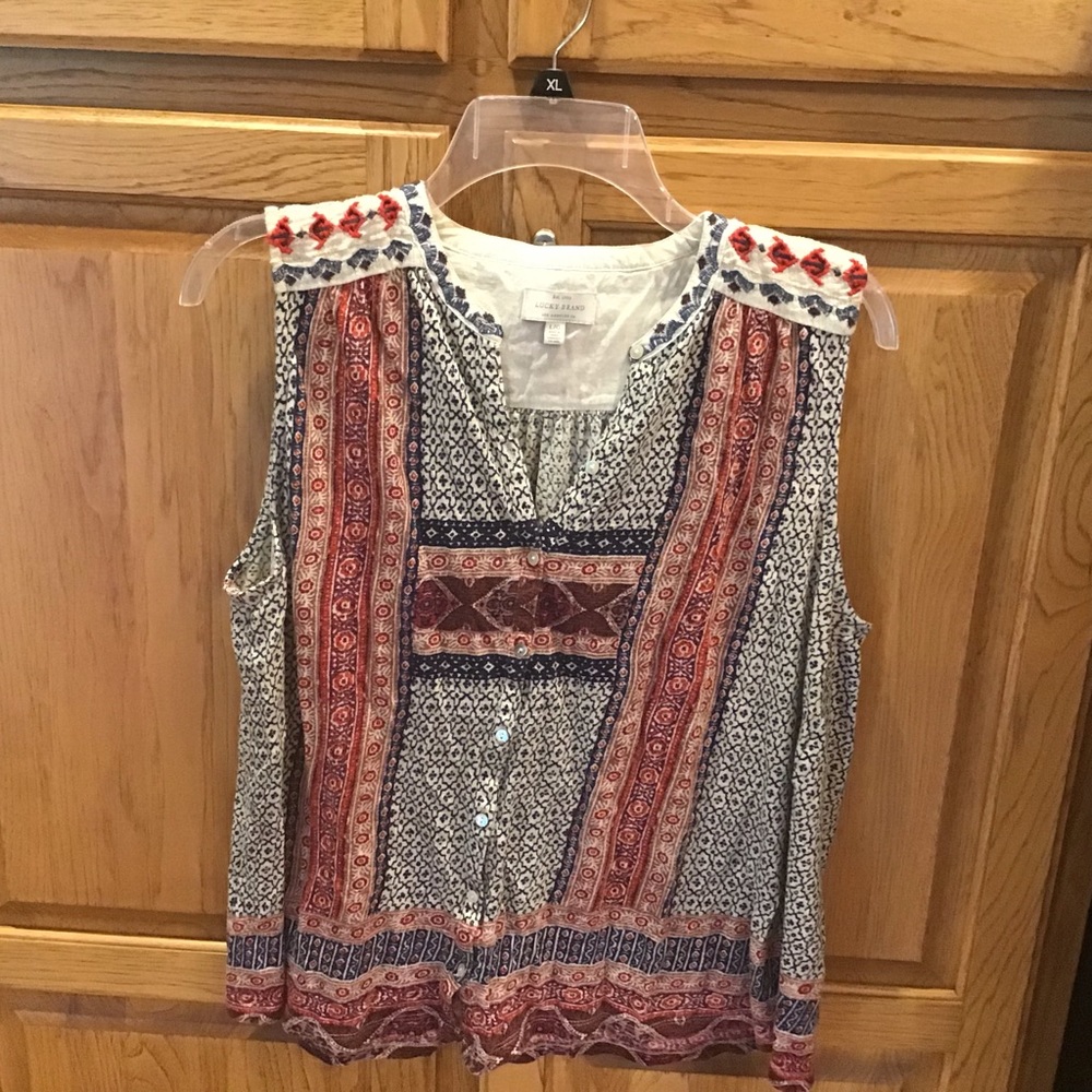 Lucky Brand Sleeveless Embroidered L Top